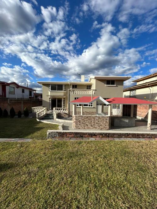 San José del Valle, Conocoto, vendo propiedad 1010m2 de terreno, 430m2 construcción